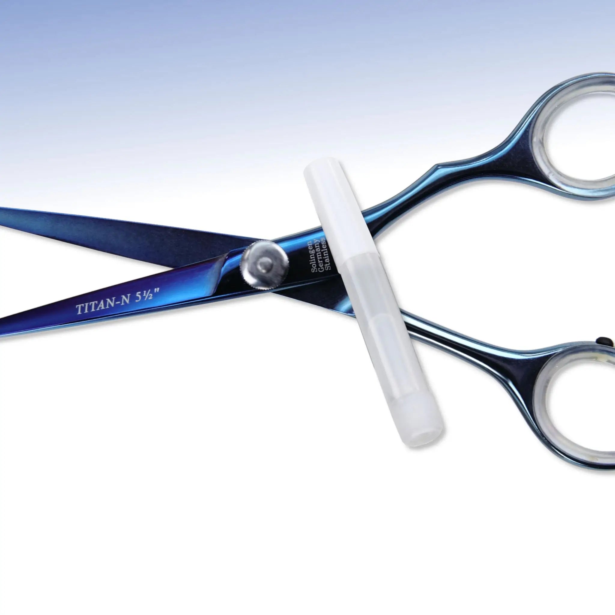 Scherenöl für die Scherenpflege